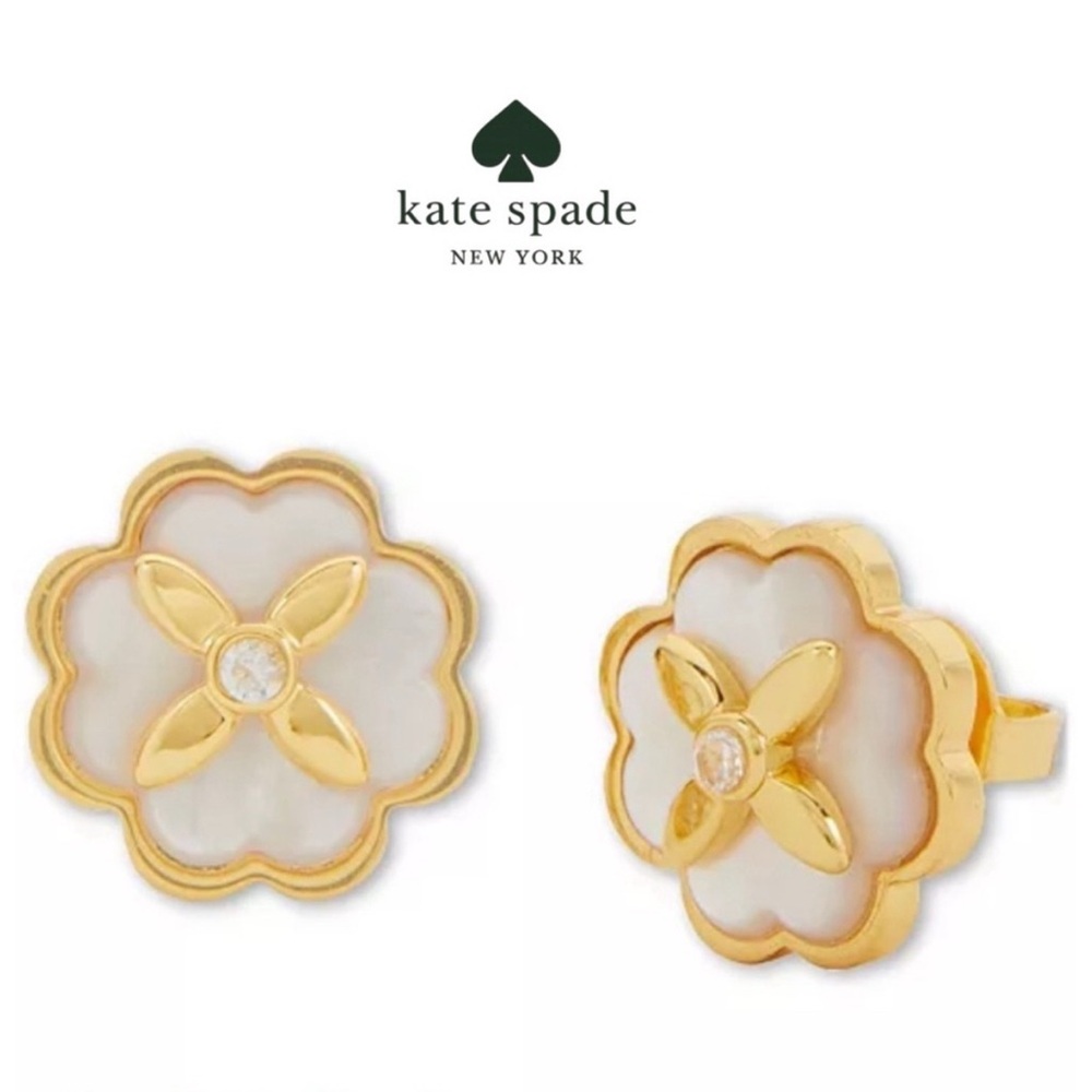 Kate Spade Earrings, Heritage Bloom Studs, NWT